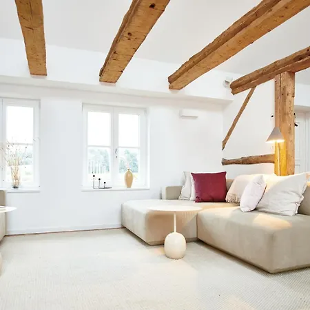 Feriehus Seedorf Hideaway, Reethaus Mit Garten Und Privatsteg, Kamin, Sauna Und Hot Tub